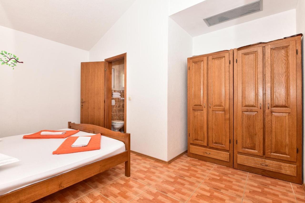 Apartmani Roso Макарська Екстер'єр фото