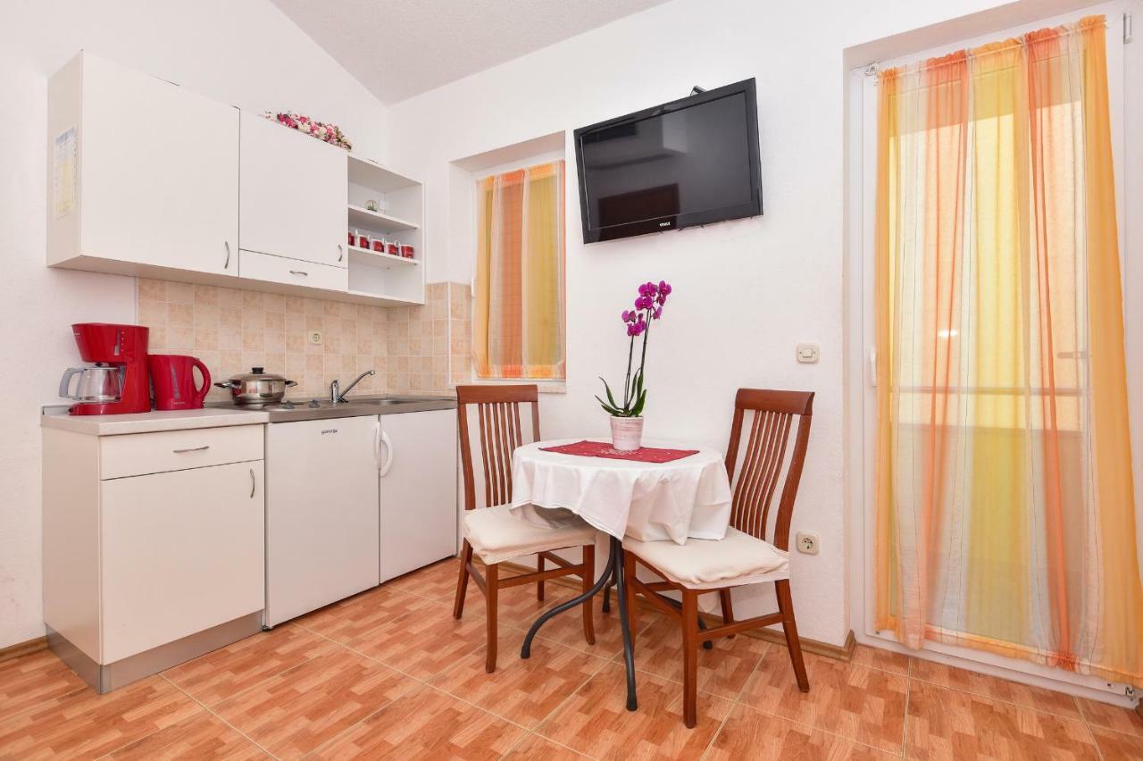 Apartmani Roso Макарська Екстер'єр фото